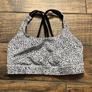 Lululemon energy sports bra medium support. Size 6.